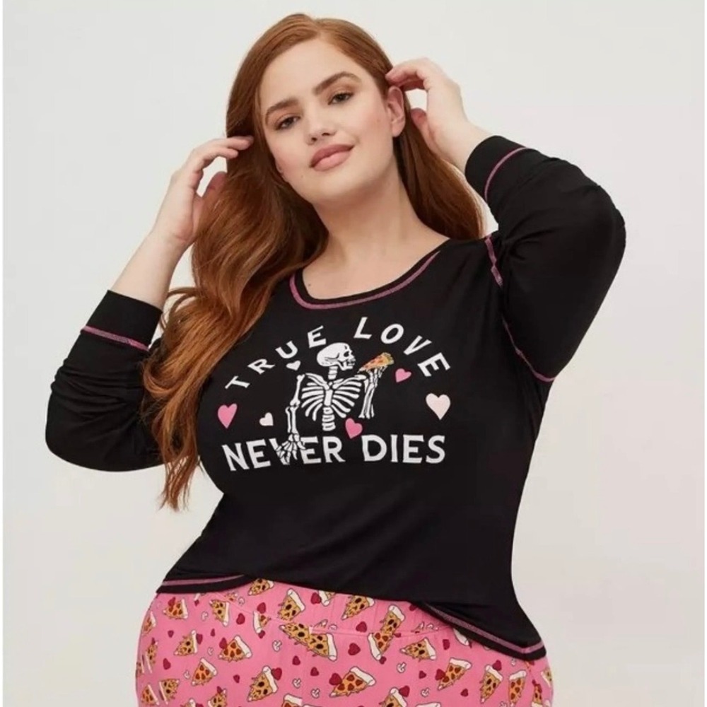 Torrid Super Soft Sleep Black Skeleton Pizza True Love Never Dies Pajama Top 3X